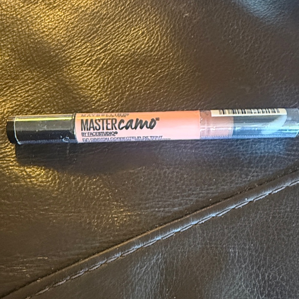 Maybelline Master Camo Color Corrector in Apricot for Dark Under eye circles